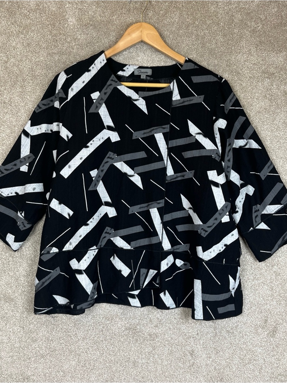 Shana Shirt Womens Extra Large Black Gray 3/4 Sleeve Pullover Artsy Blouse-4717